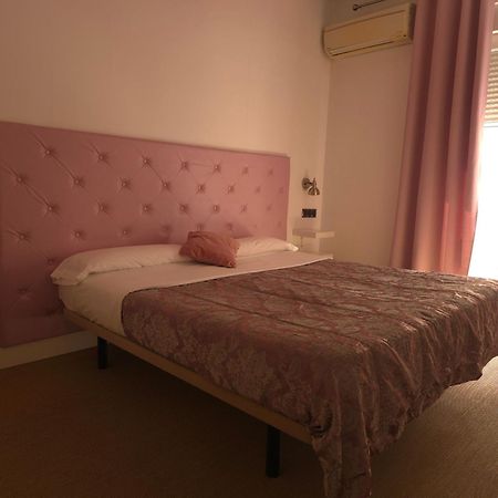Hostal Santa Ana Colors مدريد المظهر الخارجي الصورة