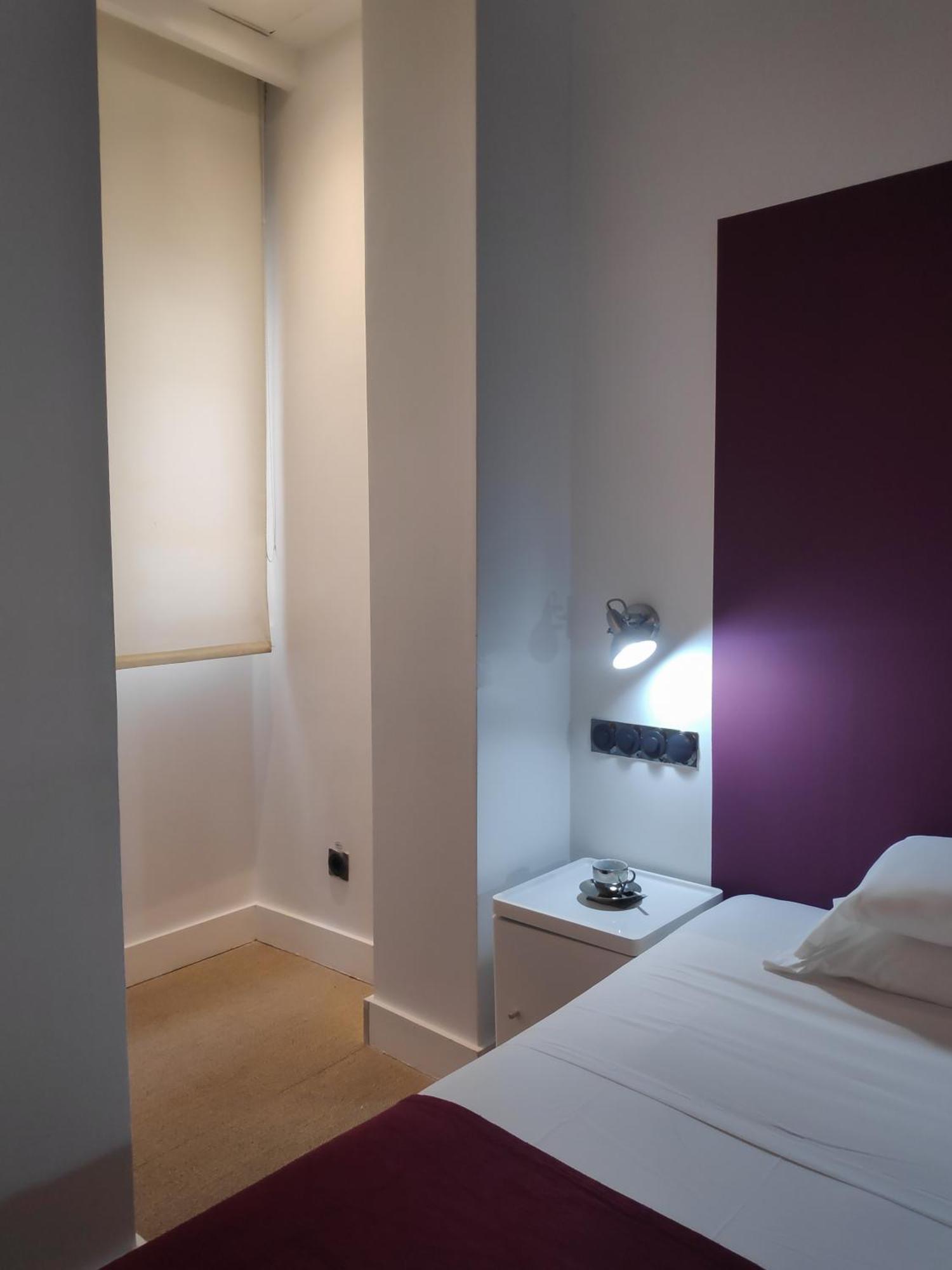 Hostal Santa Ana Colors مدريد المظهر الخارجي الصورة