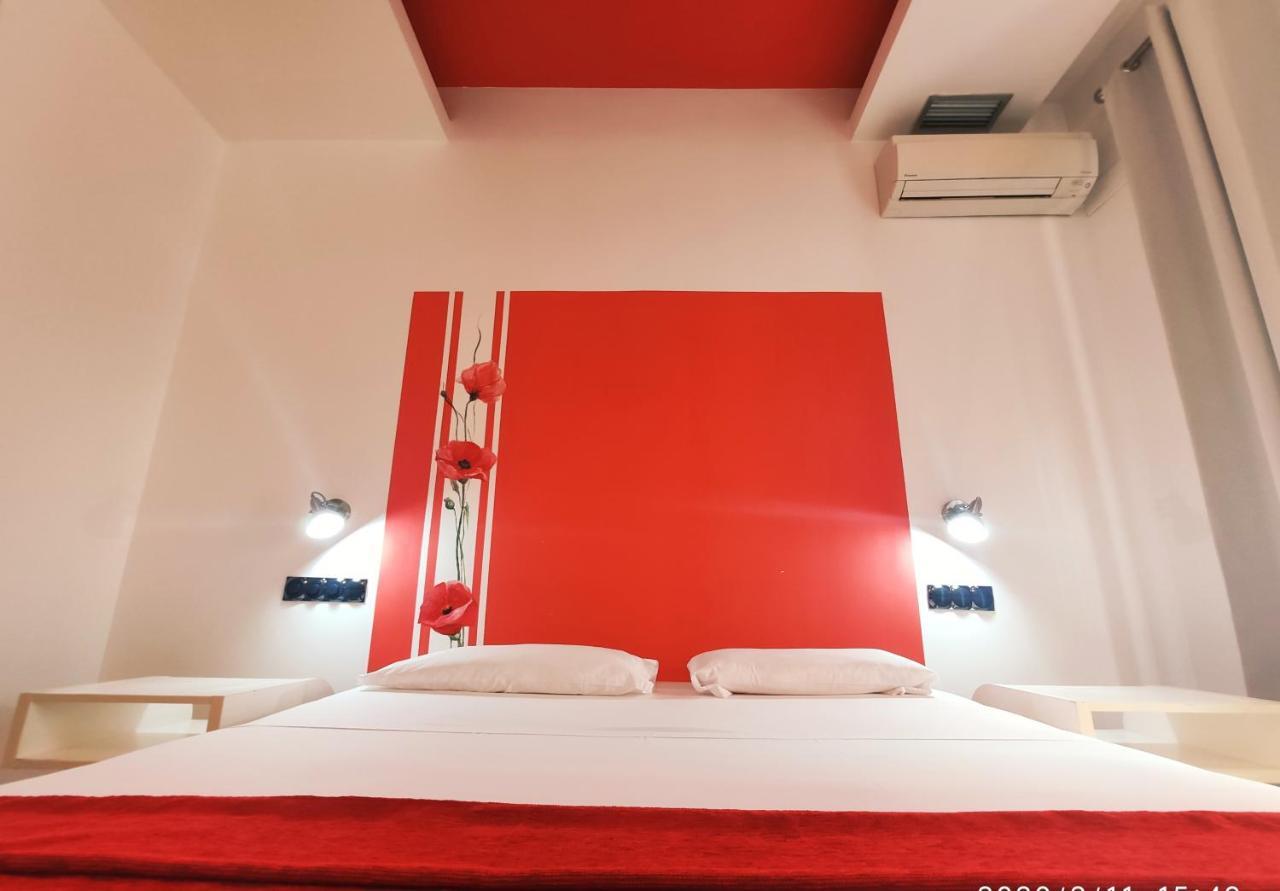 Hostal Santa Ana Colors مدريد المظهر الخارجي الصورة